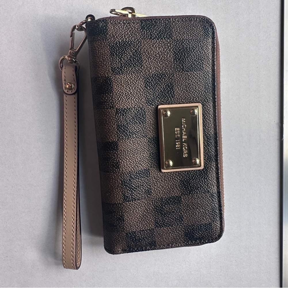 Michael Kors Brown Checkered Wallet - Picture 9 of 11